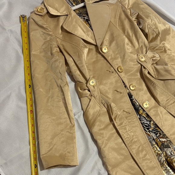 Cache Gold Button Tan metallic Trench Coat - Picture 14 of 16